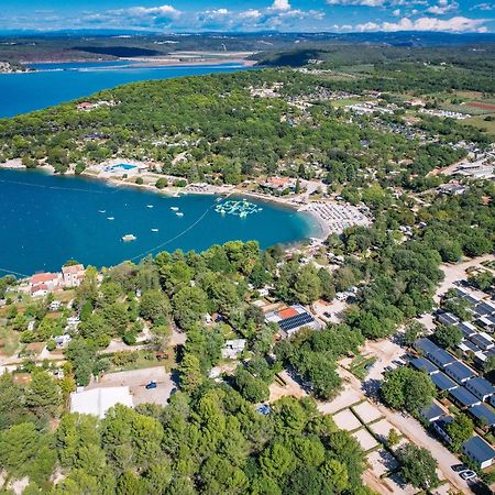 Easyatent Bungalow Tent Lanterna Cervar-Porat Bagian luar foto